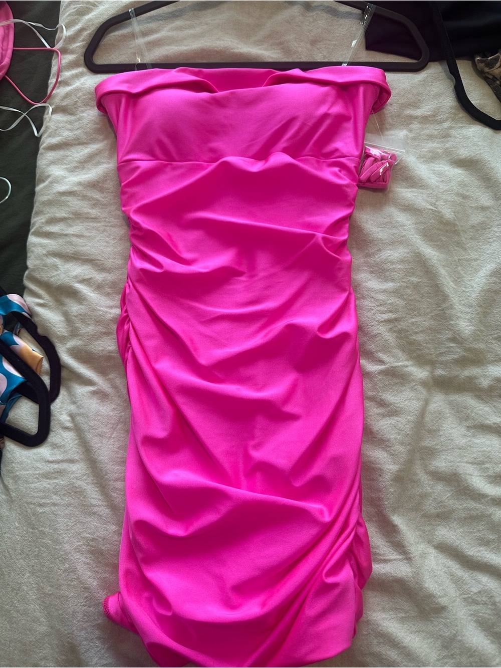 Francesca's Collections Strapless Fuchsia Ruched Bodycon Dress